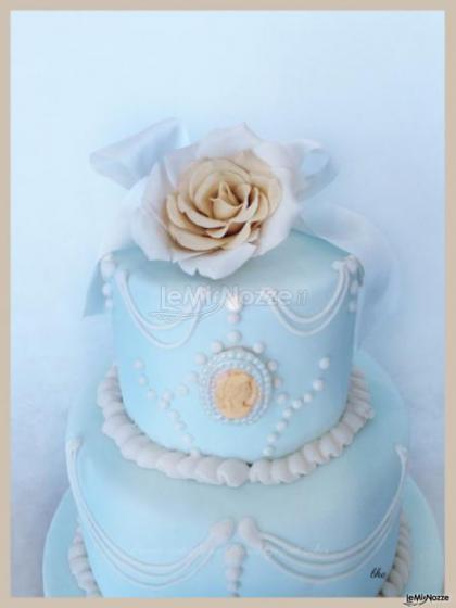 Wedding cake celeste