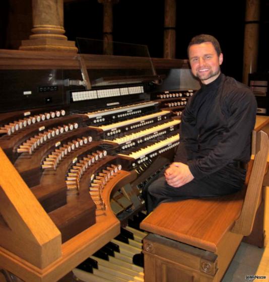 Alberto Cantù Musica cerimonia - Alberto all'organo