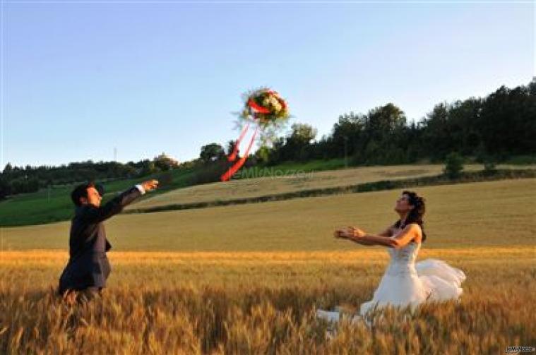 Emanuele Vignaroli  - Lancio del bouquet