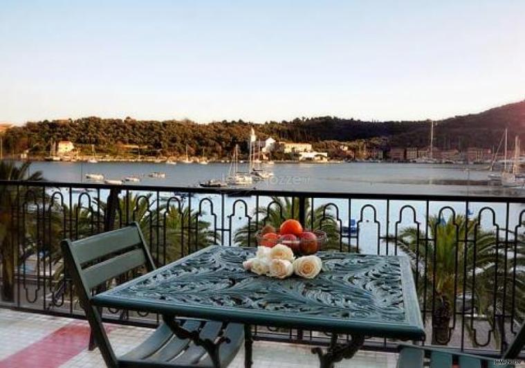 Colazione per gli sposi con vista mare - Hotel della Baia