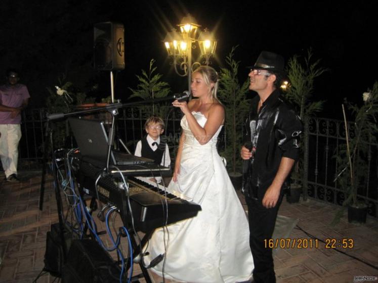 Mauro e Vicky - Una sposa canta durante il ricevimento