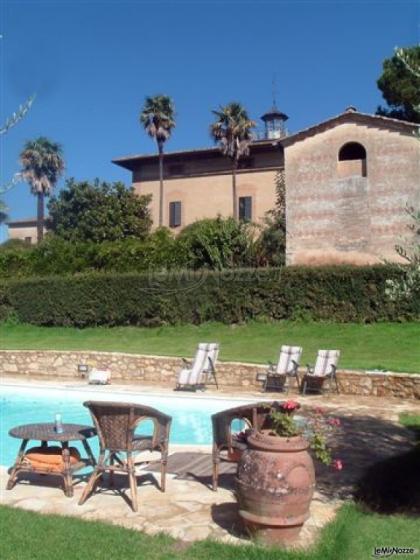 Castel di Pugna - la piscina panoramica per i matrimoni