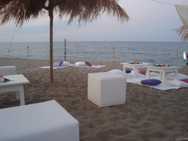Zona relax in riva al mare - Aura Eventuum Wedding and Event Planner