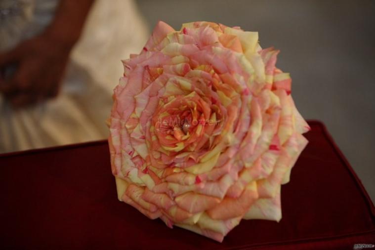 Bouquet una rosa per la sposa