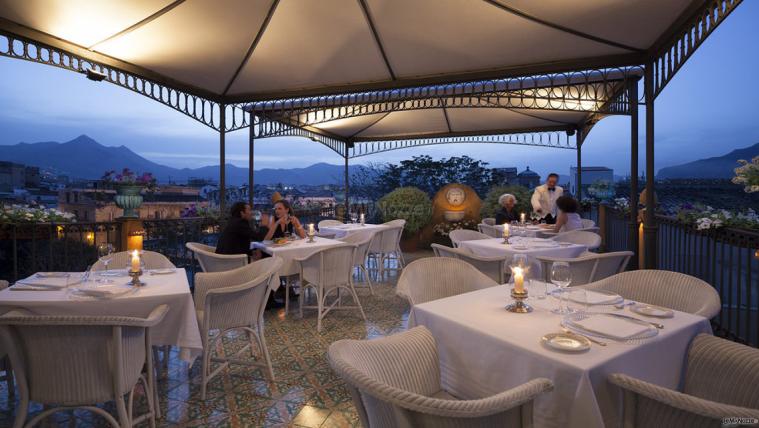 Atmosfera suggestiva dell'Ai Tetti Dining