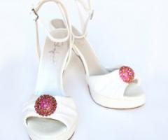 Collezione scarpe sposa 2013: la moda ai tuoi piedi