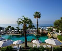 Royal Hotel Sanremo - La piscina all'aperto