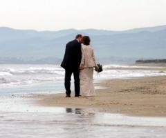 Servizio fotografico del matrimonio: foto in spiaggia