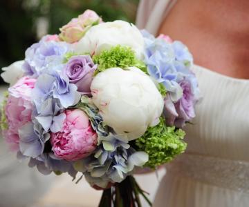 Isa' Events - Wedding Floral Designer