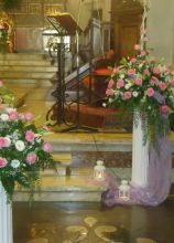 Allestimento in rosa per la cerimonia di matrimonio