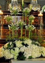 Decorazione di fiori bianchi per la cerimonia nuziale