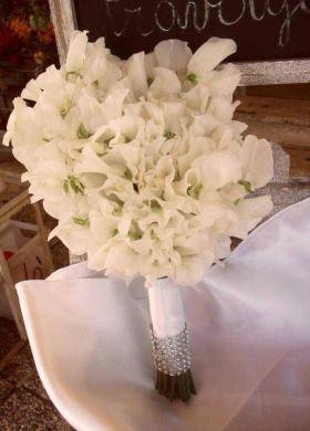 Bouquet gioiello in bianco