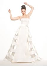 Vestito da sposa con gonna ampia e applicazione geometriche - Modello Giacinto