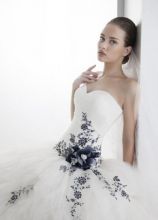 Vestito da sposa con ricami blu - Linea Jolis
