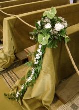 Addobbi floreali per la cerimonia di matrimonio in chiesa