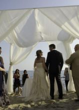 Allestimento per il momento del sì in spiaggia