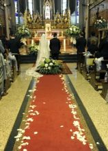 Allestimento floreale in chiesa a Milano