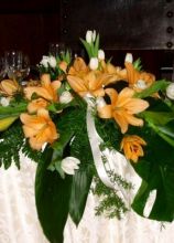 Addobbo floreale arancione per il matrimonio