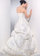Vestito da sposa con balze sulla gonna - Modello Turquese