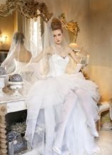 Vestito da sposa con gonna in tulle - Collezione La Magia del matrimonio d'inverno