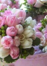 Addobbi floreali rosa per le nozze