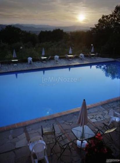 New Antica Rocca Donwivar - La  piscina al tramonto