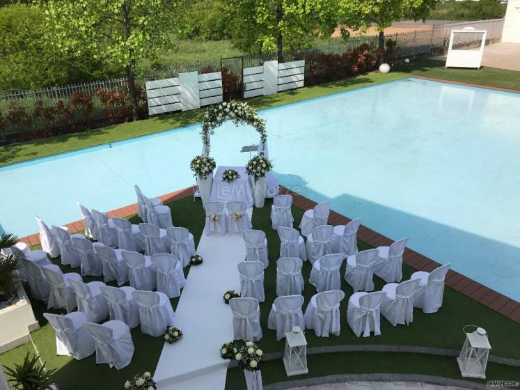Villa ReNoir Ristorante - Il matrimonio in piscina