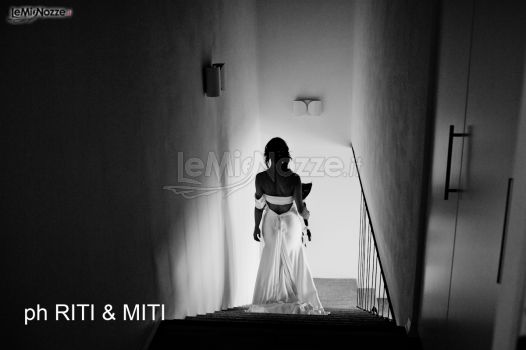 Foto in bianco e nero della sposa