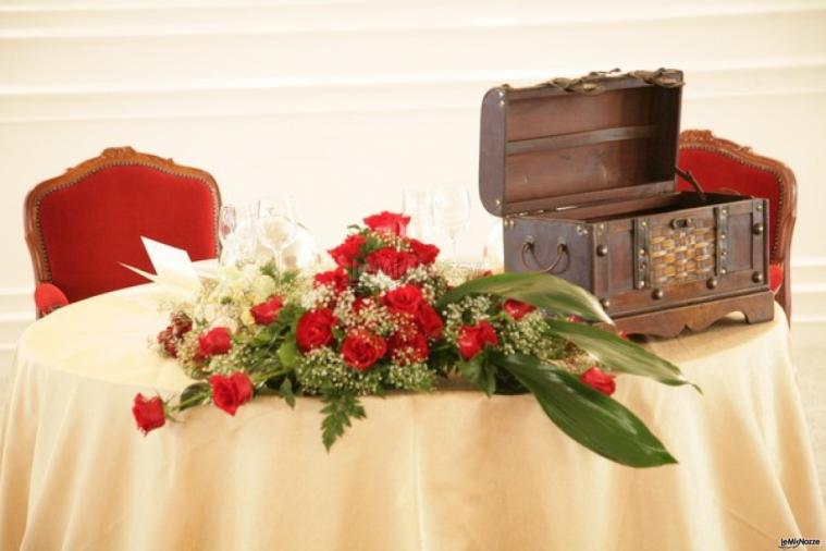 Astoria Palace Ricevimenti - Centrotavola floreale per il matrimonio