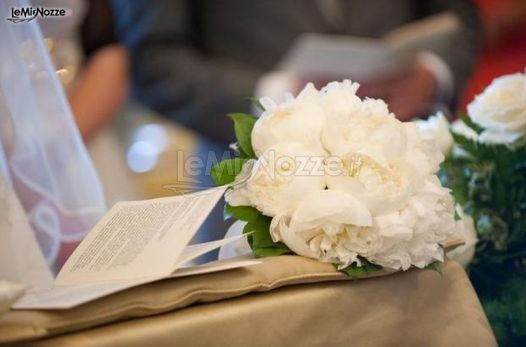 Bouquet bianco per la sposa