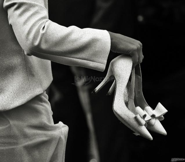 Foto delle scarpe della sposa - Lala Photography
