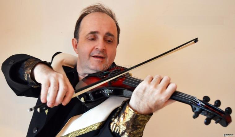 Roberto Ronco Violinista - La musica per il matrimonio a Torino