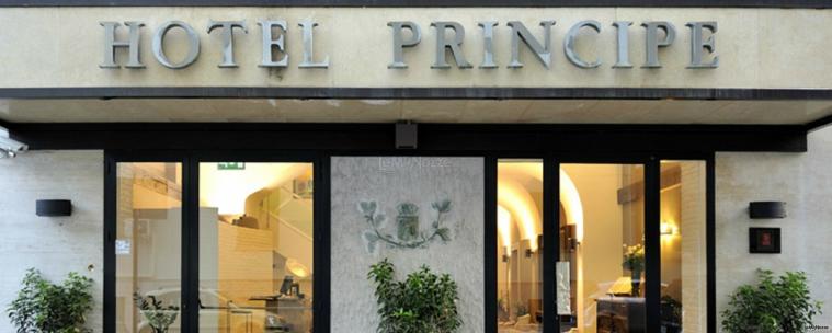 Entrata dell'Hotel Principe di Villafranca