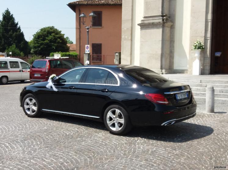 Planet Car - Il noleggio di auto di lusso per il matrimonio a Bergamo