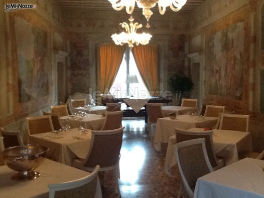 Sala interna per il ricevimento di matrimonio - Villa Marcello Marinelli