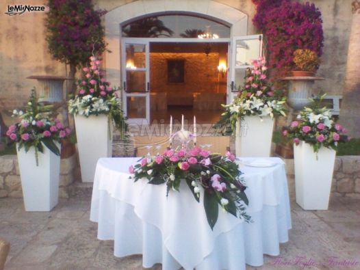 Foto 101 - Addobbi floreali location - Addobbi in rosa per il ricevimento  di matrimonio 