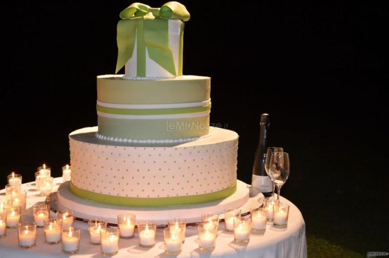 Wedding green cake