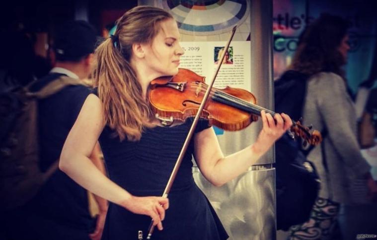 Alessia Baldi Violinista - La musica per il matrimonio a Varese