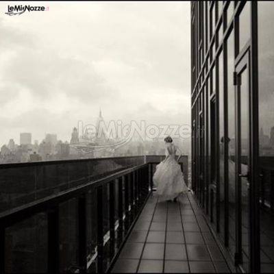 Fotorama - Immagine di una sposa in bianco e nero