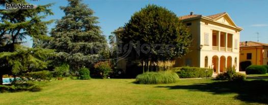 Villa Claterna vista dall'esterno