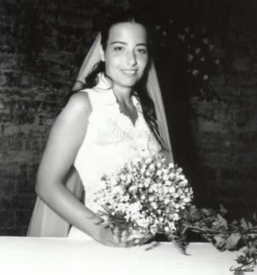 Ritratto sposa con bouquet
