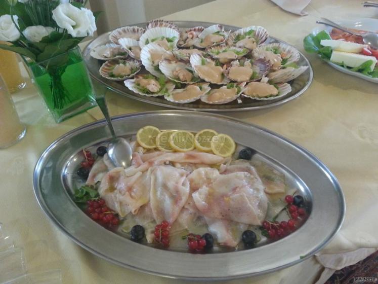 Buffet di pesce per il pranzo di matrimonio - Piccolo Mondo