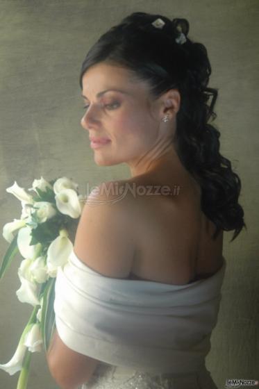 Operaeventi Multimedia Fotografi - Ritratto sposa con il bouquet