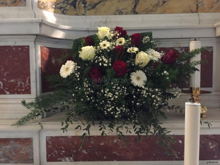 Fiori&Libri di Bartoli Irene - Addobbo floreale per l'altare maggiore