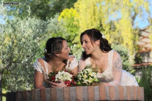 Foto della sposa con la damigella