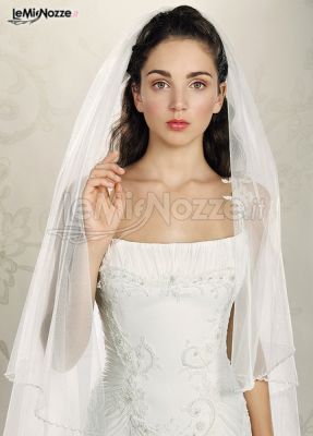 Abito da sposa con decori eleganti e velo - Collezione Zaffiro Z5