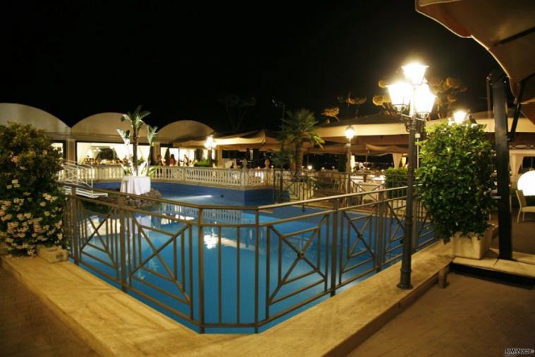 Villa Posillipo - Ricevimento di matrimonio a bordo piscina