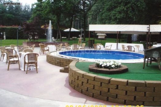 Location con piscina per il matrimonio
