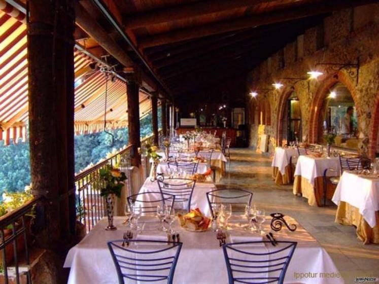 New Antica Rocca Donwivar - I tavoli sulla terrazza