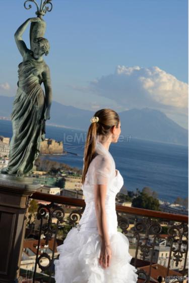 Grand Hotel Parker's - Foto della sposa con sfondo il Golfo di Napoli